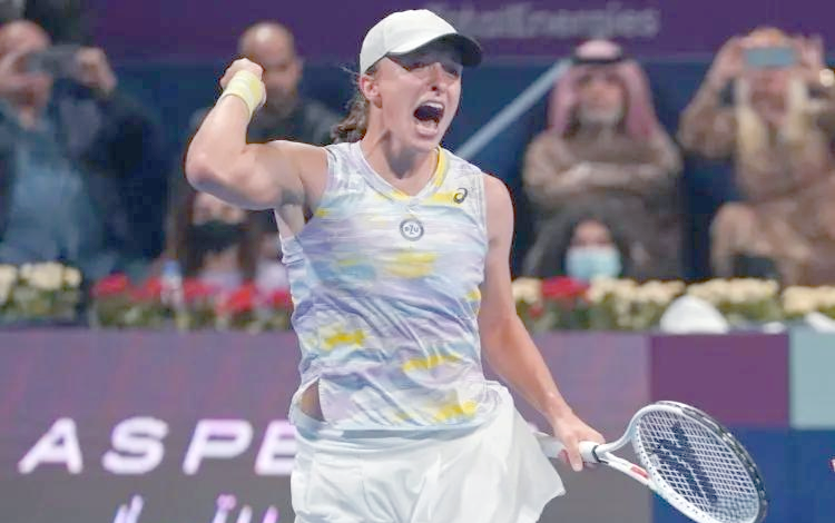 开云体育-关于穆古鲁扎在加拿大队比赛中逆转，惊险取胜引发热议！的信息